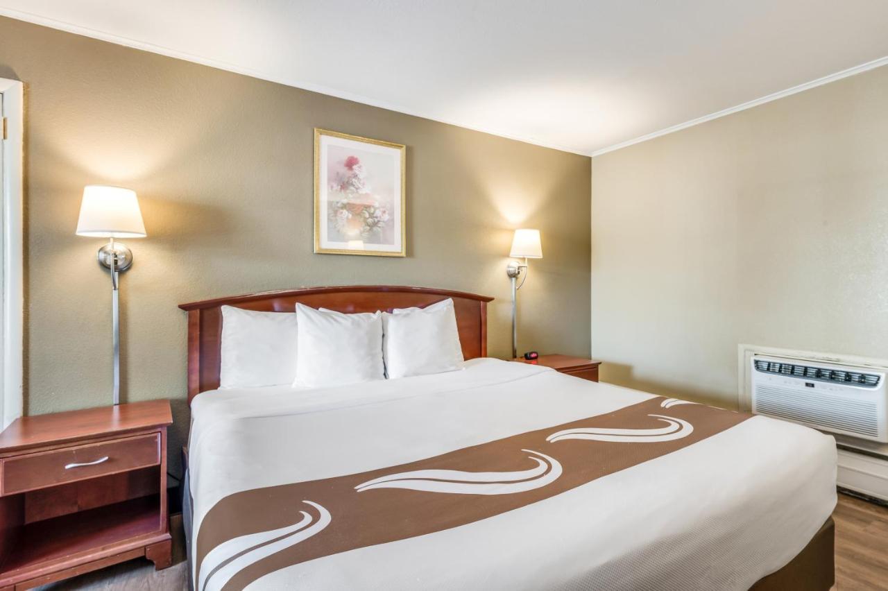 Rodeway Inn Поукипси Экстерьер фото